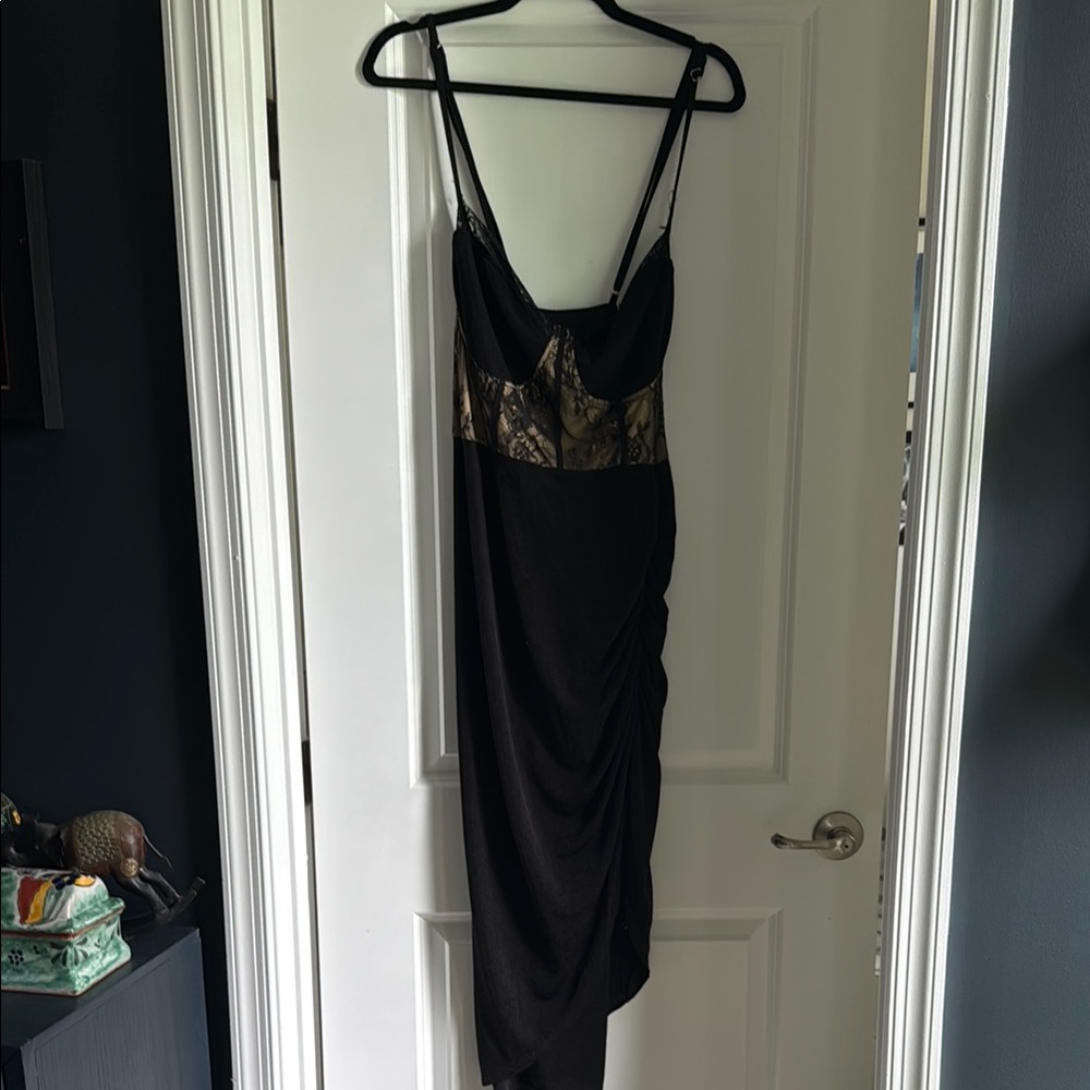 Elegant Black Lace Dress with Asymmetrical Skirt